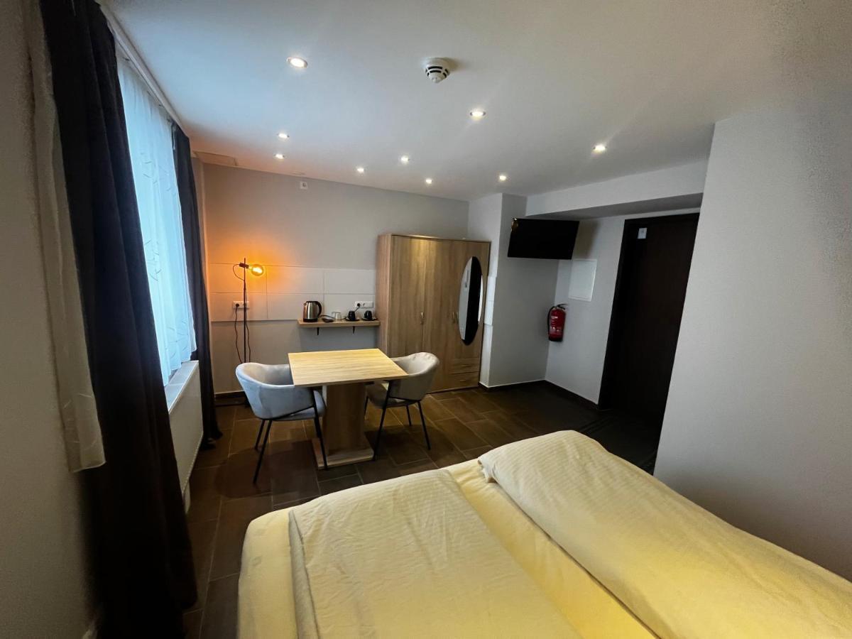 Mala Me Hotel *